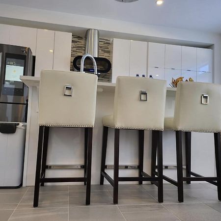 5 Star Home Ottawa Eksteriør bilde